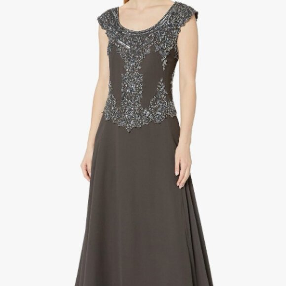 J Kara Women's Plus Size Cap Sleeve Long Beaded Dress - Picture 1 of 4
